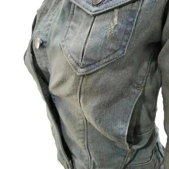 Light Wash Cropped Denim Jacket with Distressed Details- New - Picture 3 of 9